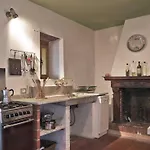 Peralta Tuscany