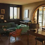Peralta Tuscany Camaiore